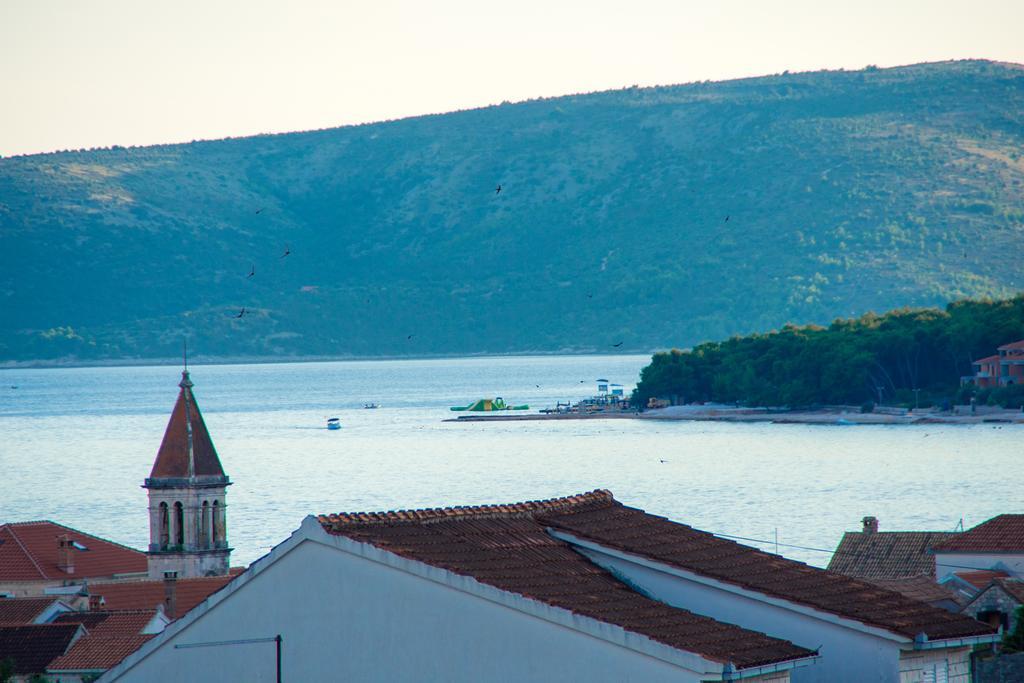 Apartments Barba Trogir Bagian luar foto