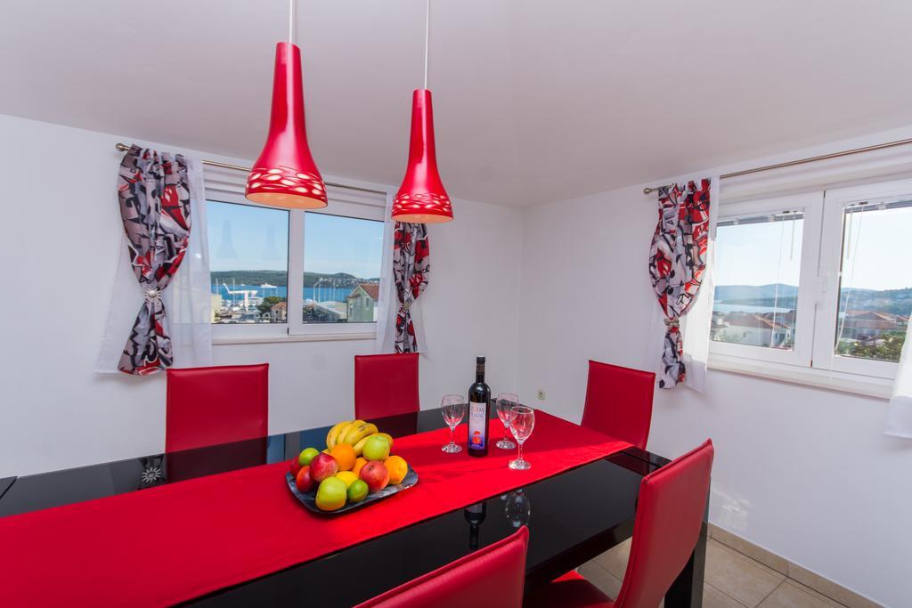 Apartments Barba Trogir Bagian luar foto