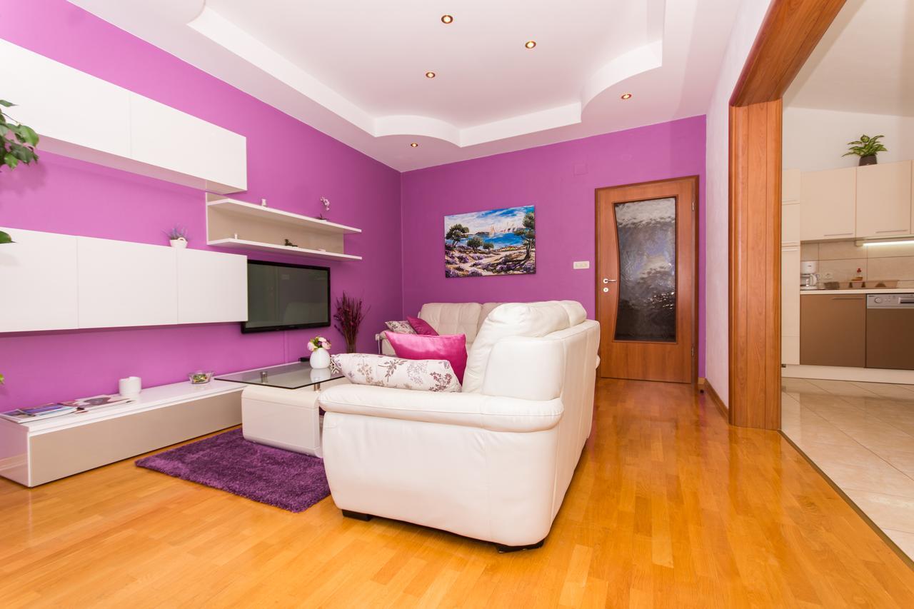Apartments Barba Trogir Bagian luar foto